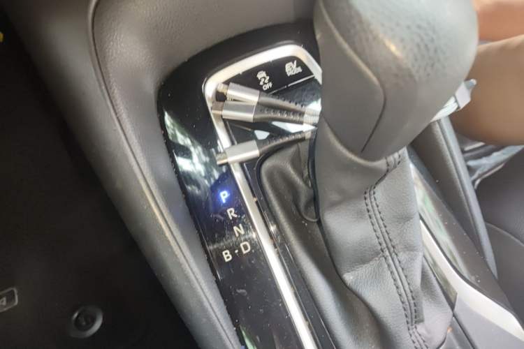 Used Toyota Corolla 2021 Dual-Motor 1.8L E-CVT Elite Edition Gear Lever