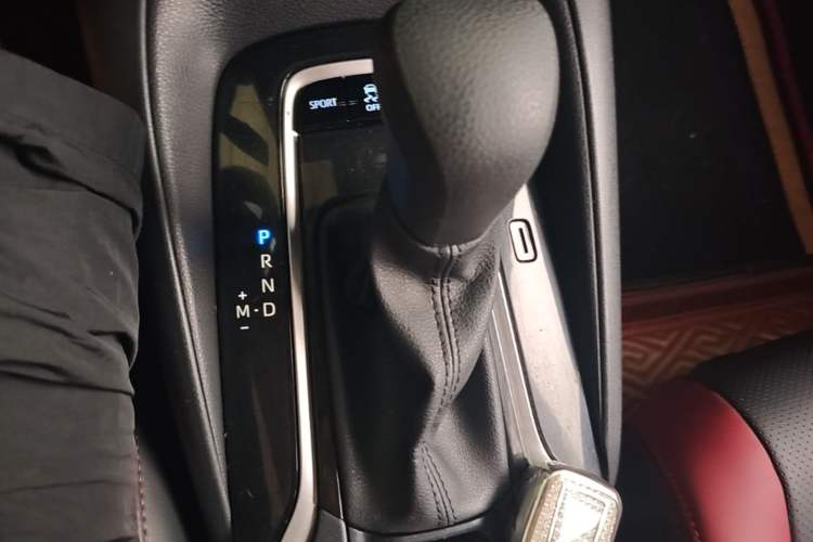 Used Toyota Corolla 2021 1.2T S-CVT Elite Edition Gear Lever
