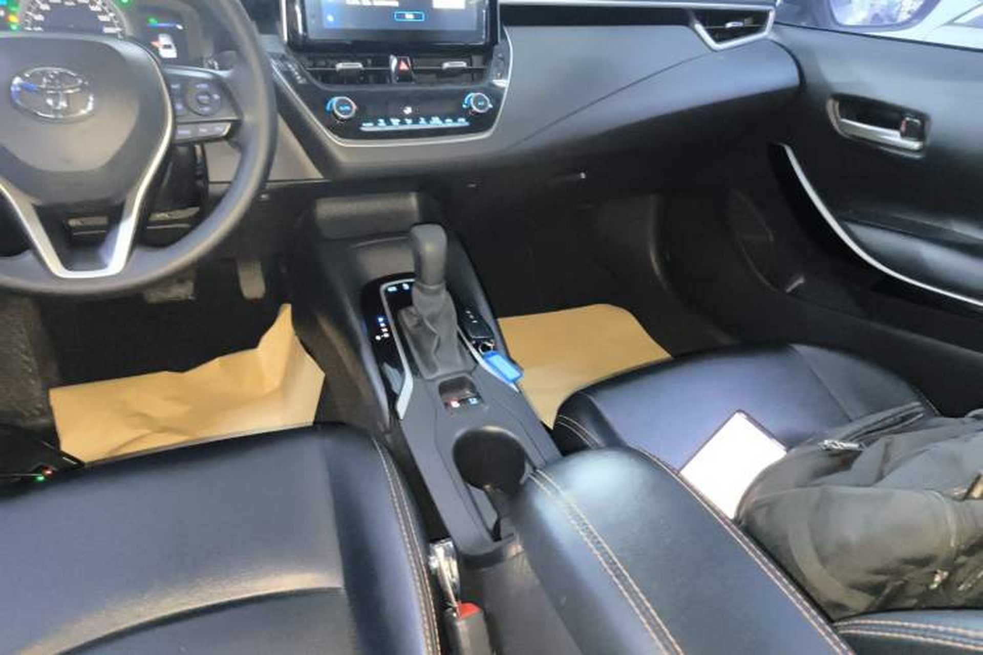 Used Toyota Corolla 2021 Dual-Motor 1.8L E-CVT Elite Edition Gear Lever