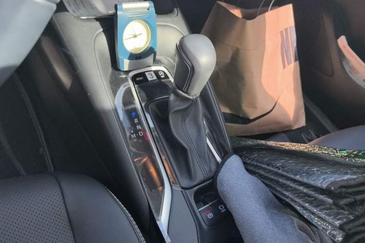 Used Toyota Corolla 2021 1.2T S-CVT Luxury Edition Gear Lever