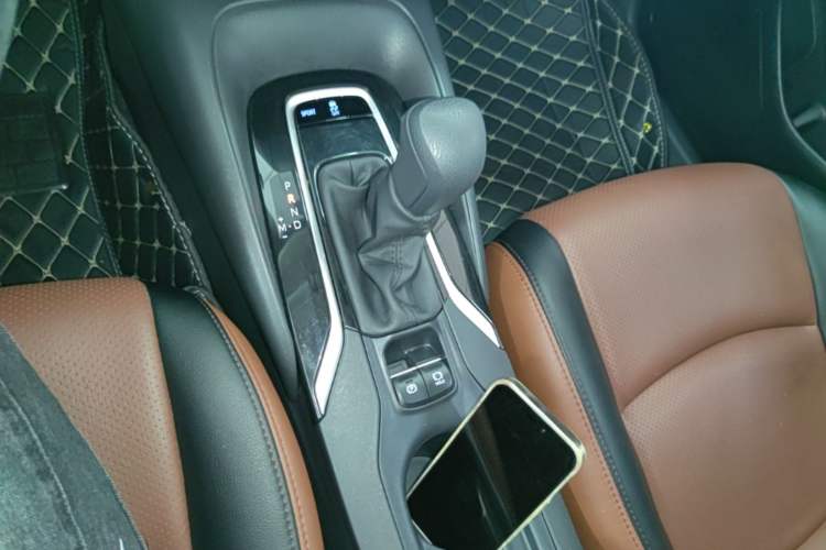 Used Toyota Corolla 2021 TNGA 1.5L CVT Elite Edition Gear Lever