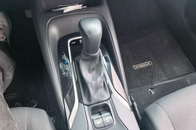 Used Toyota Corolla 2021 1.2T S-CVT Pioneer Edition Gear Lever