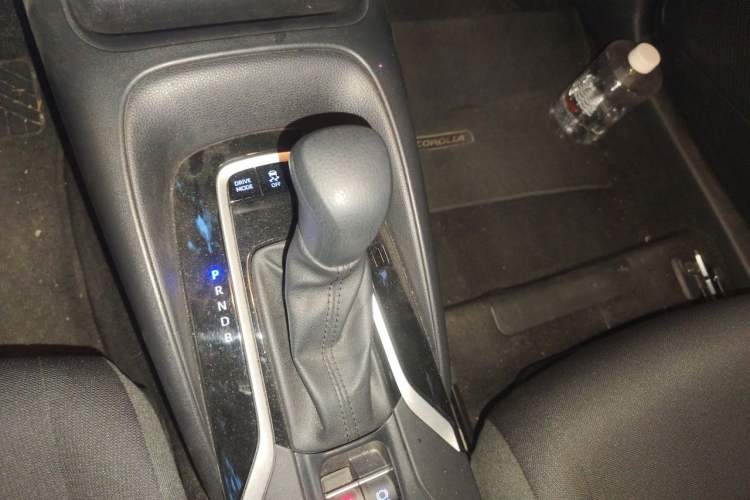 Used Toyota Corolla 2021 Dual-Motor 1.8L E-CVT Elite Edition Gear Lever