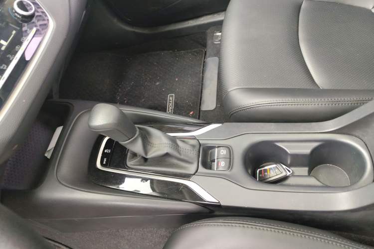 Used Toyota Corolla 2021 TNGA 1.5L CVT Elite Edition Gear Lever