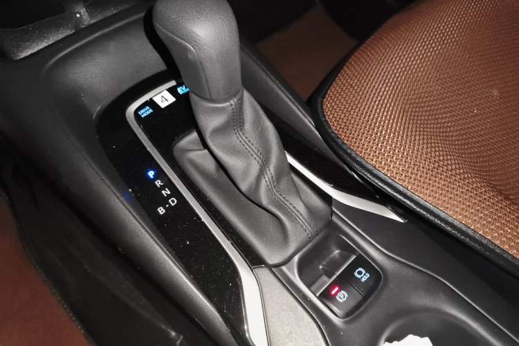 Used Toyota Corolla 2021 Dual-Motor 1.8L E-CVT Elite Edition Gear Lever