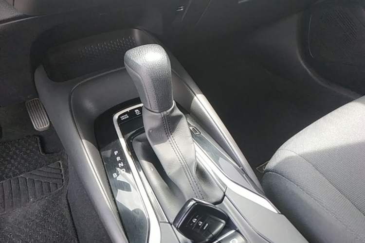 Used Toyota Corolla 2021 Dual-Motor 1.8L E-CVT Elite Edition Gear Lever