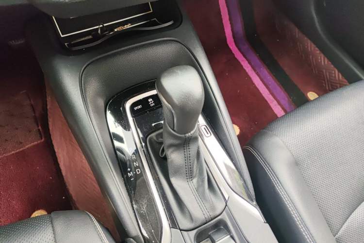 Used Toyota Corolla 2021 1.2T S-CVT Luxury Edition Gear Lever