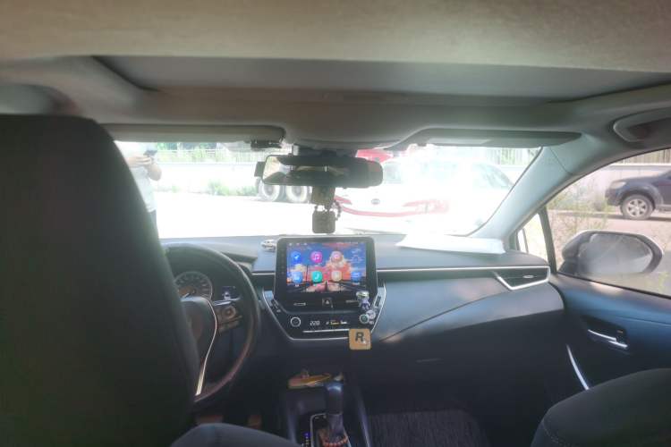 Used Toyota Corolla 2021 Dual-Motor 1.8L E-CVT Elite Edition Headliner