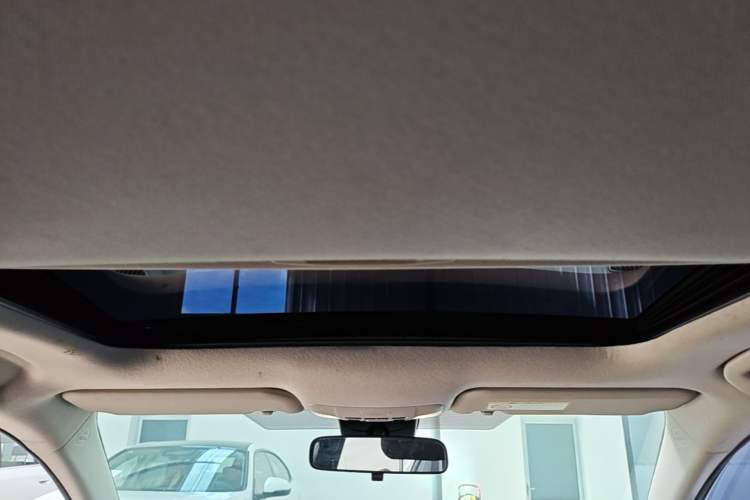 Used Toyota Corolla 2021 Dual-Motor 1.8L E-CVT Elite Edition Headliner