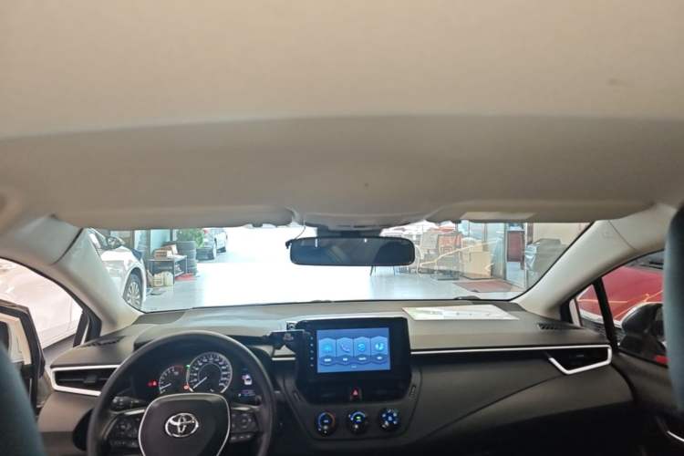 Used Toyota Corolla 2021 1.2T S-CVT Pioneer PLUS Edition Headliner