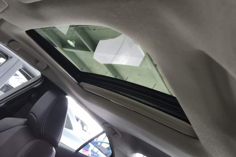 Used Toyota Corolla 2021 1.2T S-CVT Luxury Edition Headliner