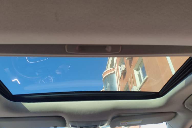 Used Toyota Corolla 2021 Dual-Motor 1.8L E-CVT Elite Edition Headliner