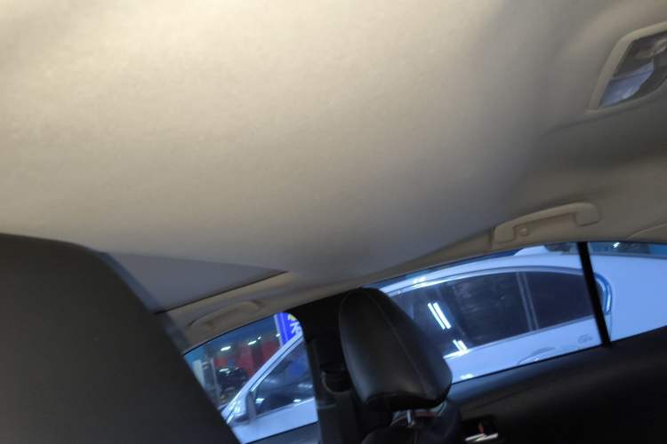 Used Toyota Corolla 2021 Dual-Motor 1.8L E-CVT Elite Edition Headliner