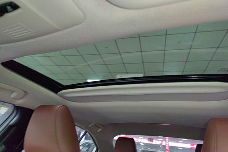 Used Toyota Corolla 2021 TNGA 1.5L CVT Elite Edition Headliner