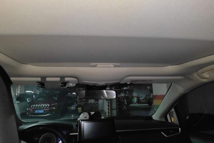 Used Toyota Corolla 2021 Dual-Motor 1.8L E-CVT Elite Edition Headliner