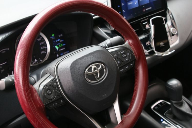 Used Toyota Corolla 2021 Dual-Motor 1.8L E-CVT Elite Edition Interior 1
