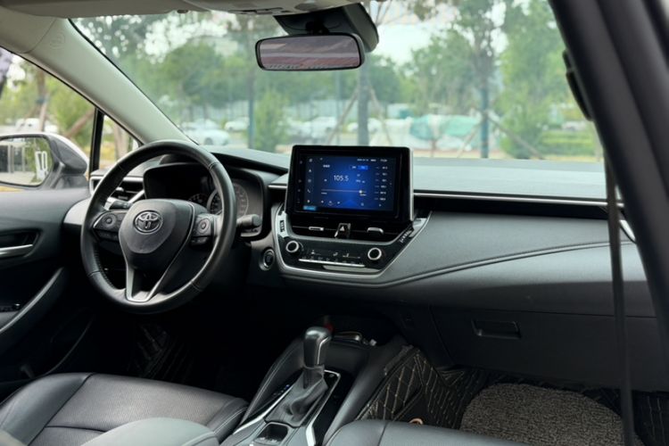 Used Toyota Corolla 2021 1.2T S-CVT Luxury Edition Interior 1