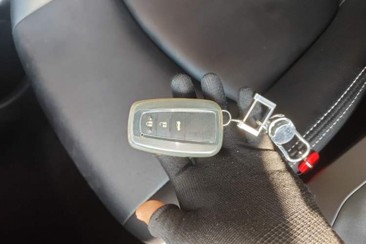 Used Toyota Corolla 2021 Dual-Motor 1.8L E-CVT Elite Edition Interior 1