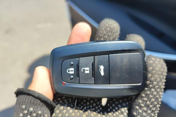 Used Toyota Corolla 2021 Dual-Motor 1.8L E-CVT Elite Edition Interior 1
