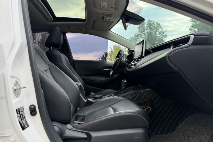 Used Toyota Corolla 2021 1.2T S-CVT Luxury Edition Interior 13