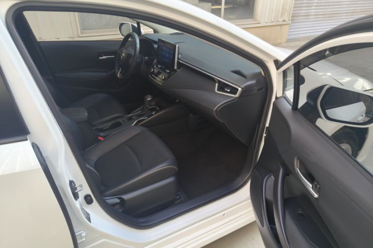Used Toyota Corolla 2021 1.2T S-CVT Luxury Edition Interior 2