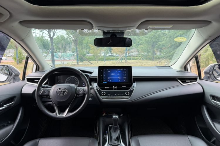 Used Toyota Corolla 2021 1.2T S-CVT Luxury Edition Interior 2