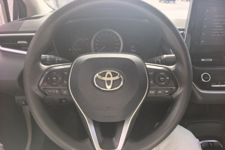 Used Toyota Corolla 2021 Dual-Motor 1.8L E-CVT Elite Edition Interior 2