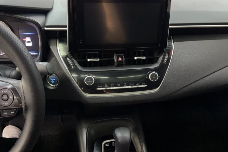 Used Toyota Corolla 2021 Dual-Motor 1.8L E-CVT Elite Edition Interior 2