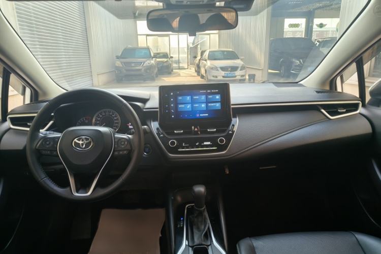 Used Toyota Corolla 2021 1.2T S-CVT Luxury Edition Interior 3
