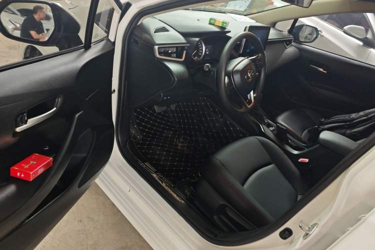 Used Toyota Corolla 2021 1.2T S-CVT Elite PLUS Edition Interior 3