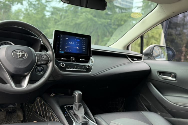 Used Toyota Corolla 2021 1.2T S-CVT Luxury Edition Interior 3