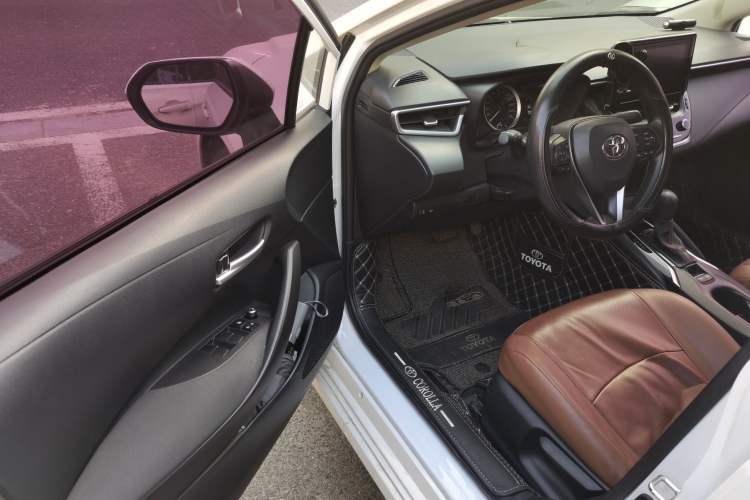 Used Toyota Corolla 2021 1.2T S-CVT Elite PLUS Edition Interior 3