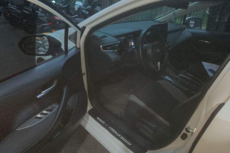 Used Toyota Corolla 2021 1.2T S-CVT Elite PLUS Edition Interior 3