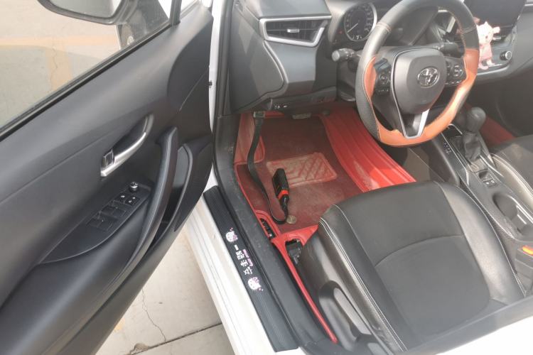 Used Toyota Corolla 2021 TNGA 1.5L CVT Elite Edition Interior 3