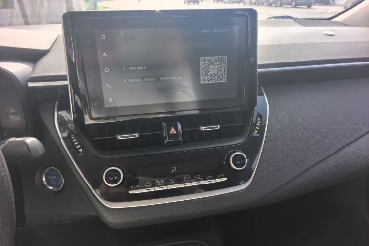 Used Toyota Corolla 2021 Dual-Motor 1.8L E-CVT Elite Edition Interior 3
