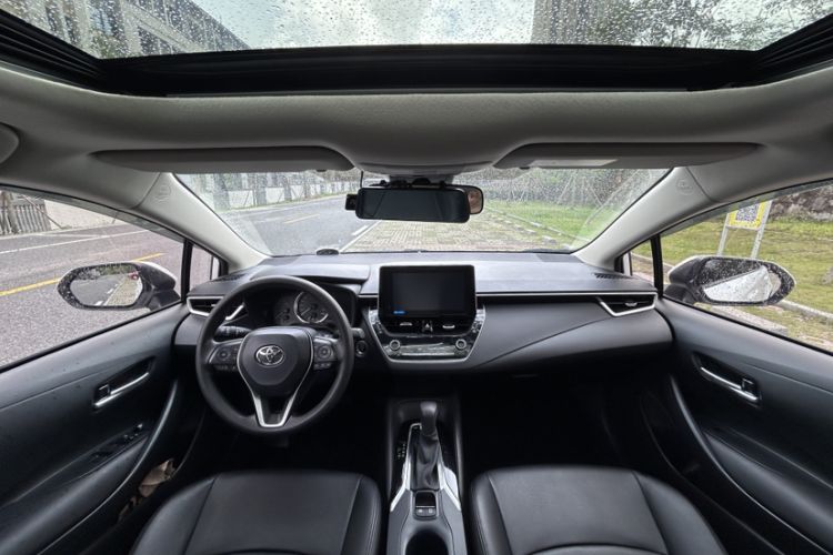 Used Toyota Corolla 2021 1.2T S-CVT Elite Edition Interior 3