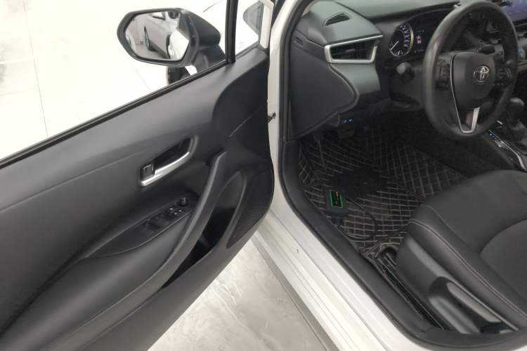 Used Toyota Corolla 2021 1.2T S-CVT Pioneer Edition Interior 3