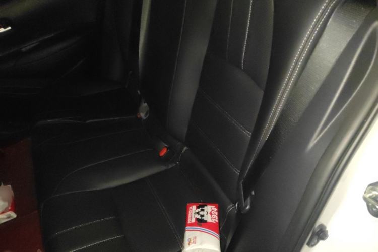 Used Toyota Corolla 2021 Dual-Motor 1.8L E-CVT Elite Edition Interior 4