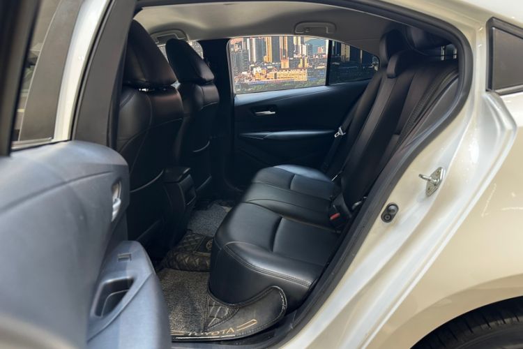 Used Toyota Corolla 2021 1.2T S-CVT Pioneer Edition Interior 6