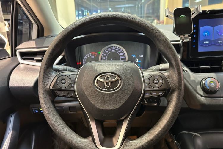 Used Toyota Corolla 2021 1.2T S-CVT Pioneer Edition Interior 7
