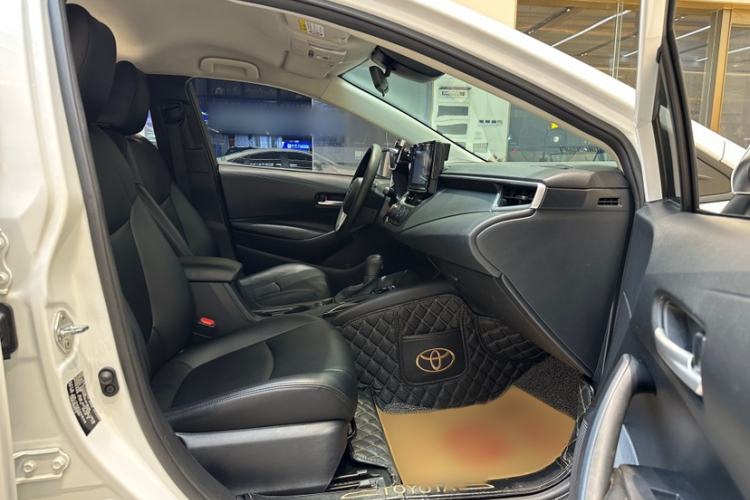 Used Toyota Corolla 2021 1.2T S-CVT Pioneer Edition Interior 9