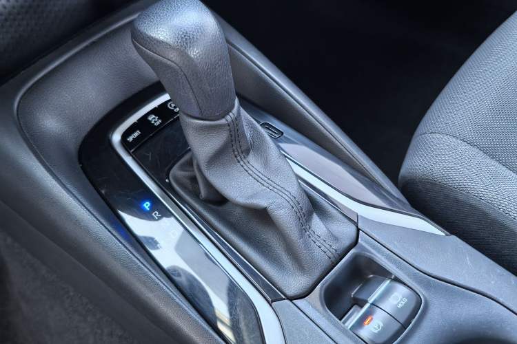 Used Toyota Corolla 2021 1.2T S-CVT Pioneer Edition Interior 9
