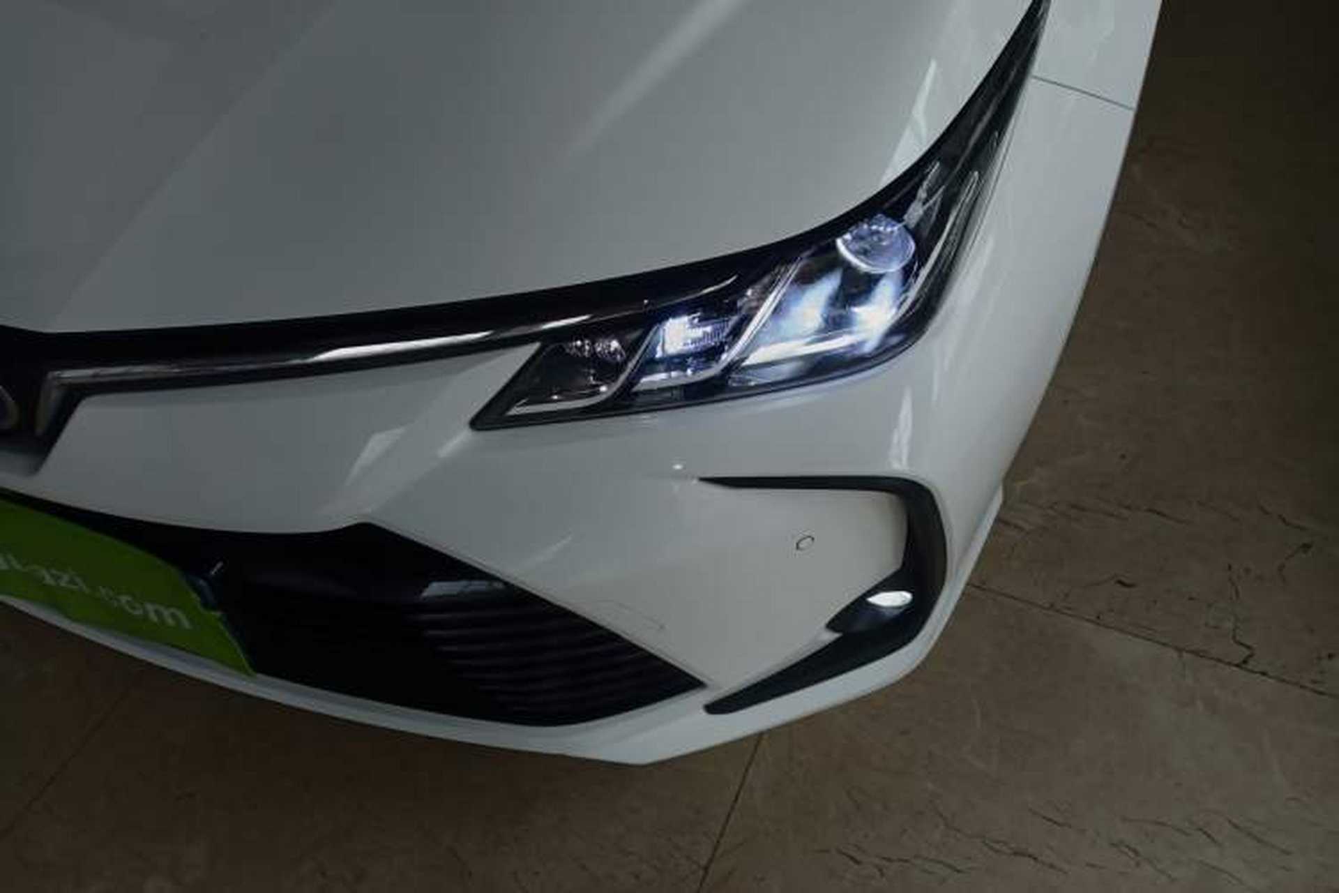 Used Toyota Corolla 2021 Dual-Motor 1.8L E-CVT Elite Edition Left Front Headlight