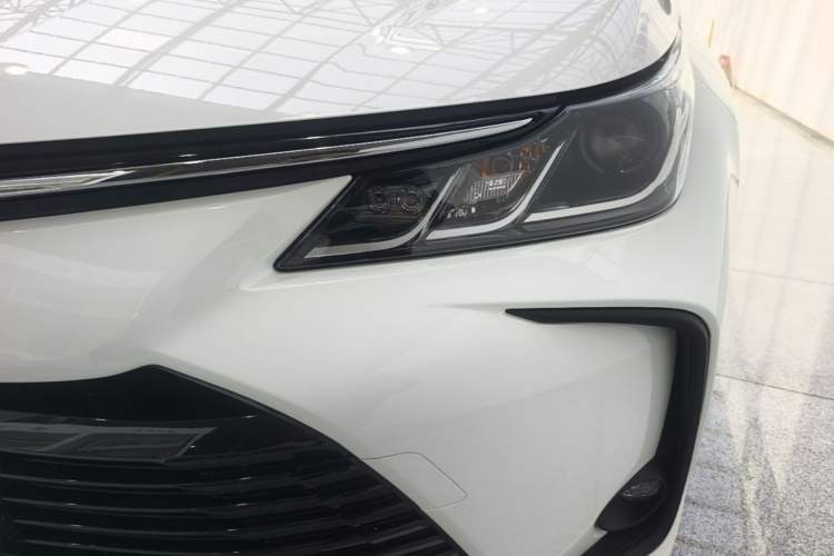 Used Toyota Corolla 2021 Dual-Motor 1.8L E-CVT Elite Edition Left Front Headlight