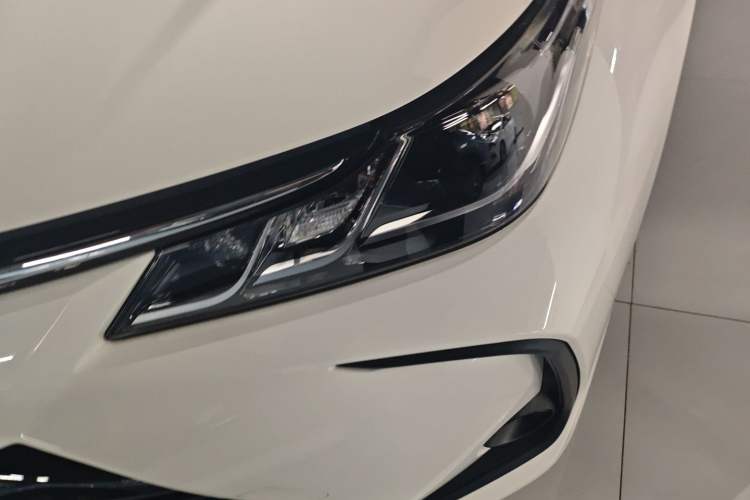 Used Toyota Corolla 2021 Dual-Motor 1.8L E-CVT Elite Edition Left Front Headlight