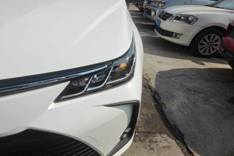 Used Toyota Corolla 2021 Dual-Motor 1.8L E-CVT Elite Edition Left Front Headlight