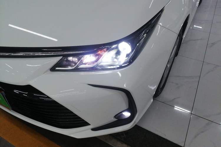 Used Toyota Corolla 2021 Dual-Motor 1.8L E-CVT Elite Edition Left Front Headlight