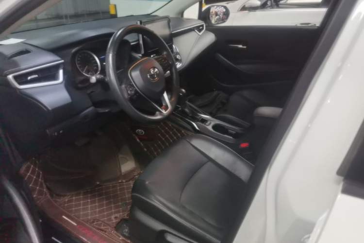 Used Toyota Corolla 2021 1.2T S-CVT Luxury Edition Left Front Seat