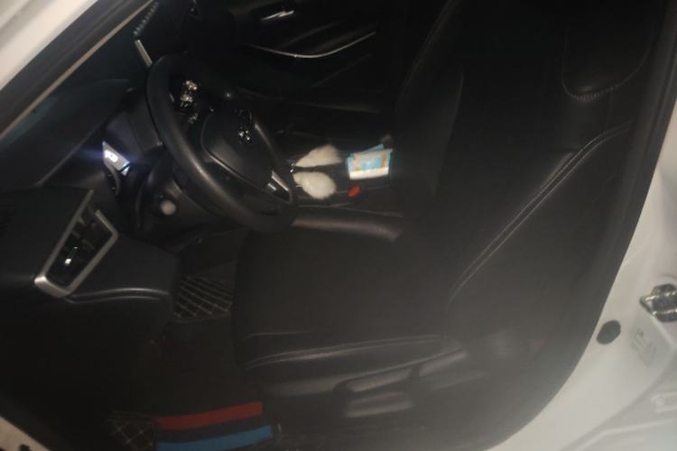 Used Toyota Corolla 2021 Dual-Motor 1.8L E-CVT Elite Edition Left Front Seat