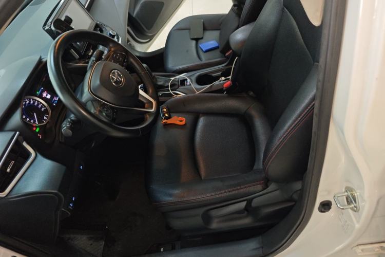 Used Toyota Corolla 2021 Dual-Motor 1.8L E-CVT Elite Edition Left Front Seat